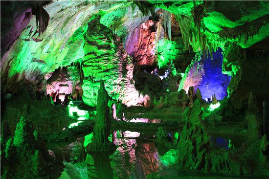 溶洞1.jpg