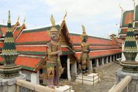 不要一次持多国多种有效签证出入澳门海关