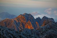 黄山后山登山路线